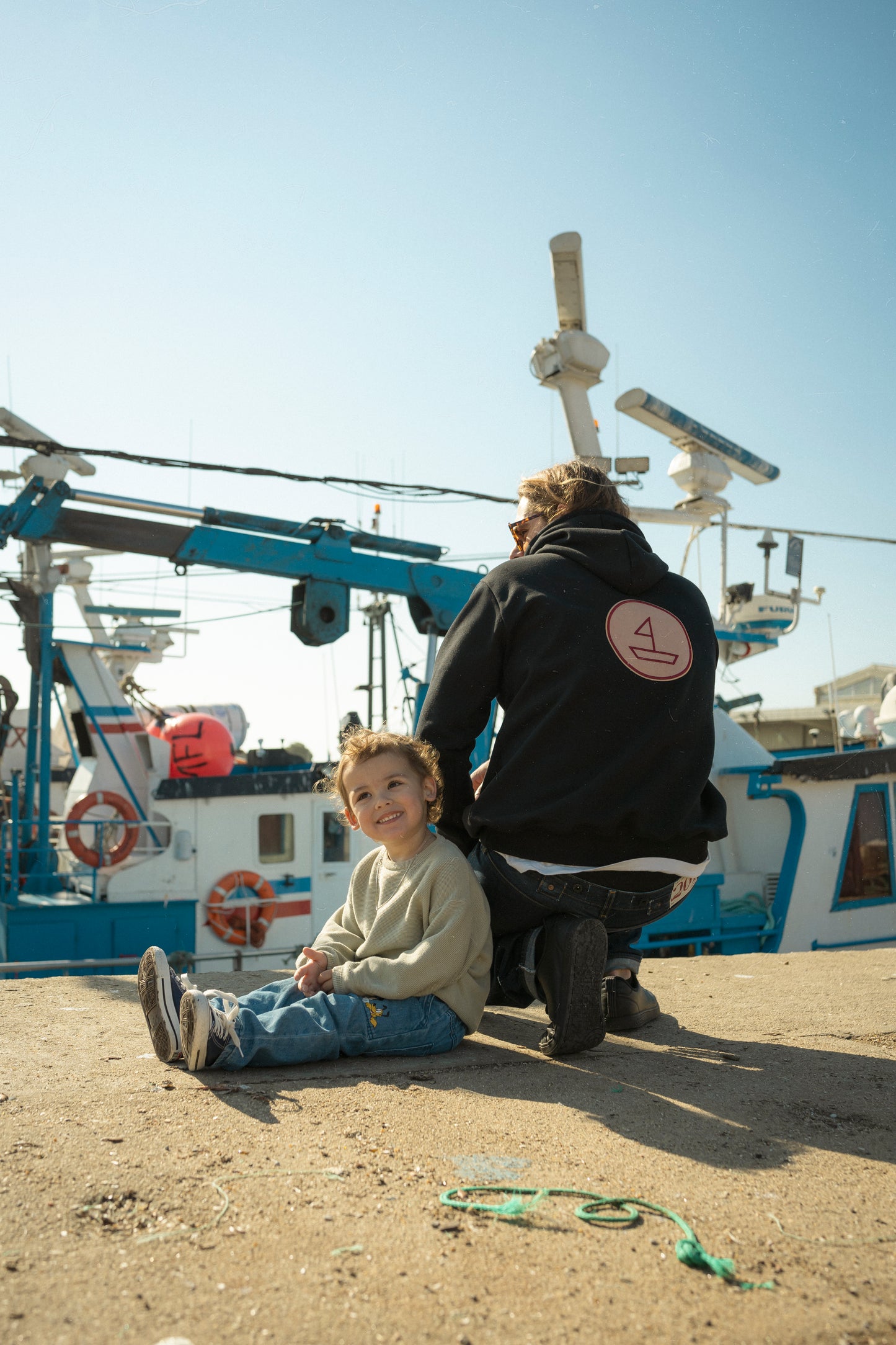 sweatshirt “SUMMER NEVER ENDS” boat