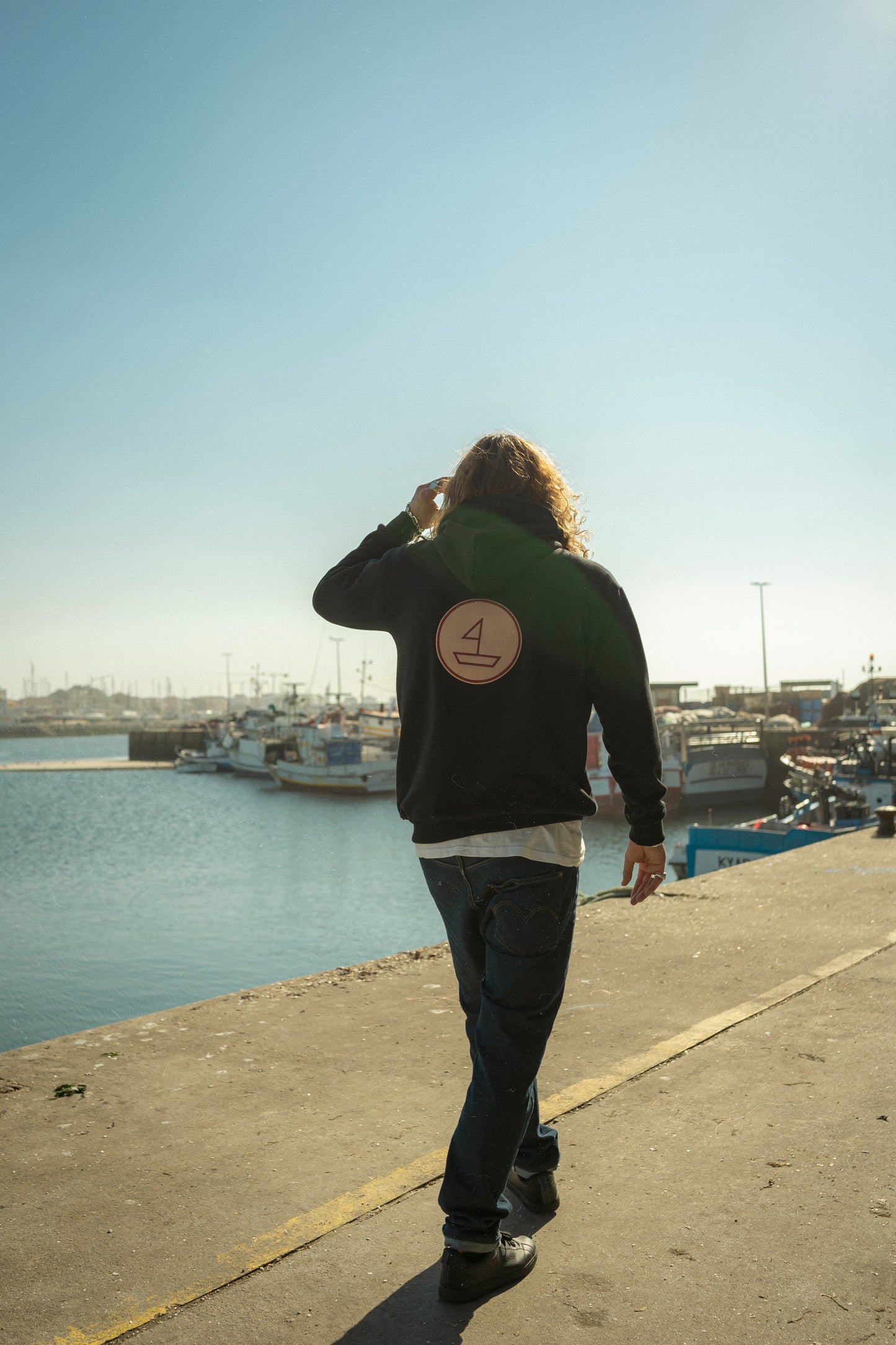 sweatshirt “SUMMER NEVER ENDS” boat